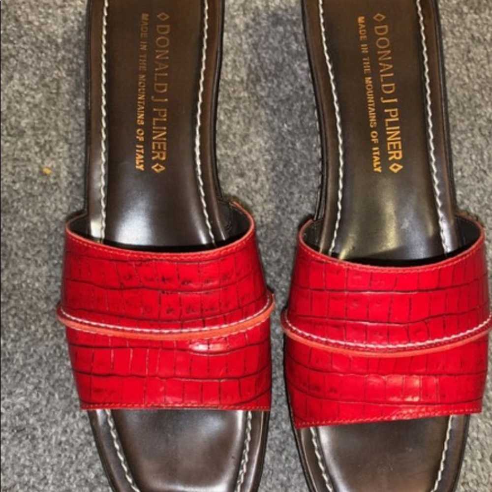 Donald J. Pliner Safari Wedge Sandal - Picture 2 of 8